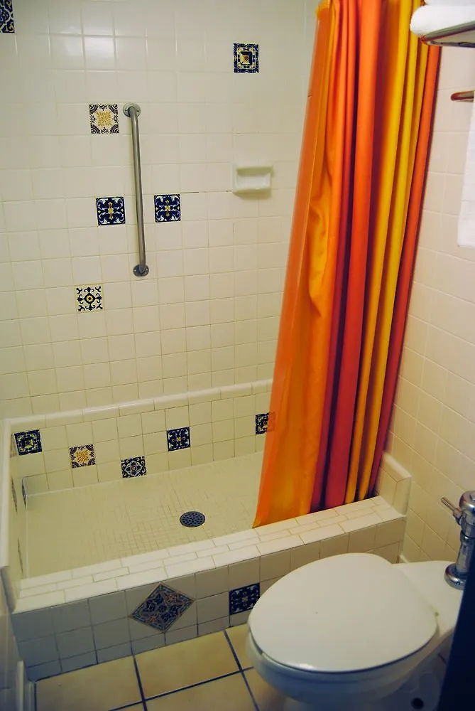 Hotel Casa Loma Panama City Beach - Beachfront